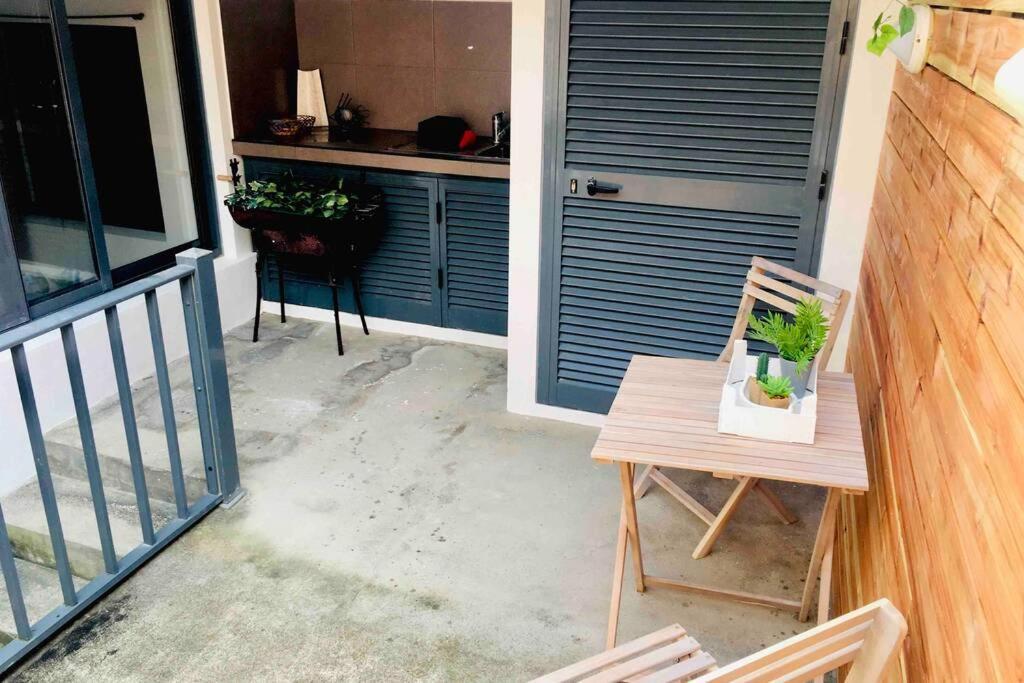 Apartamento Vista Do Mar A Ribeira Quente 외부 사진