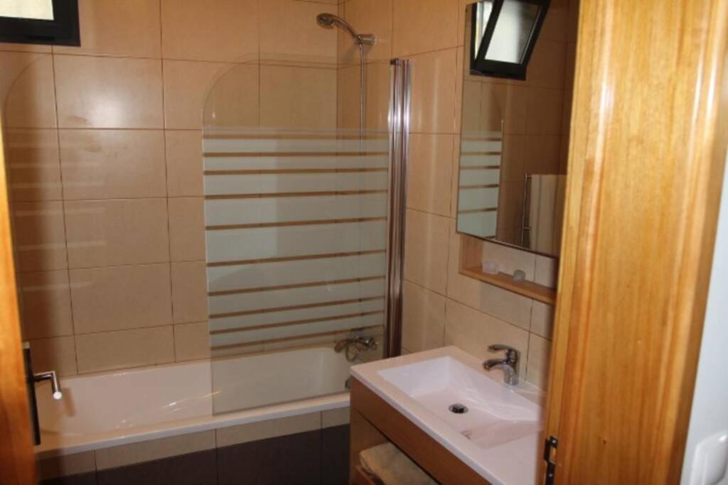 Apartamento Vista Do Mar A Ribeira Quente 외부 사진